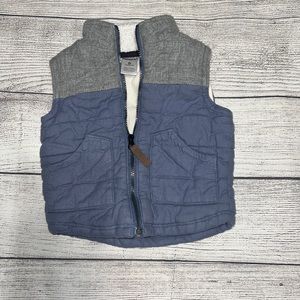 Carter’s vest size 6 months